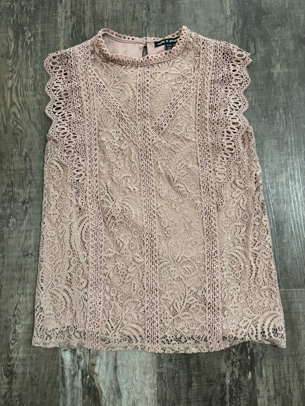 Cable & Gauge Lace Sleeveless Top in Dusty Pink